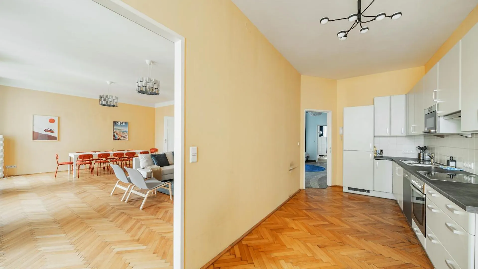 The Vienna Central Stay